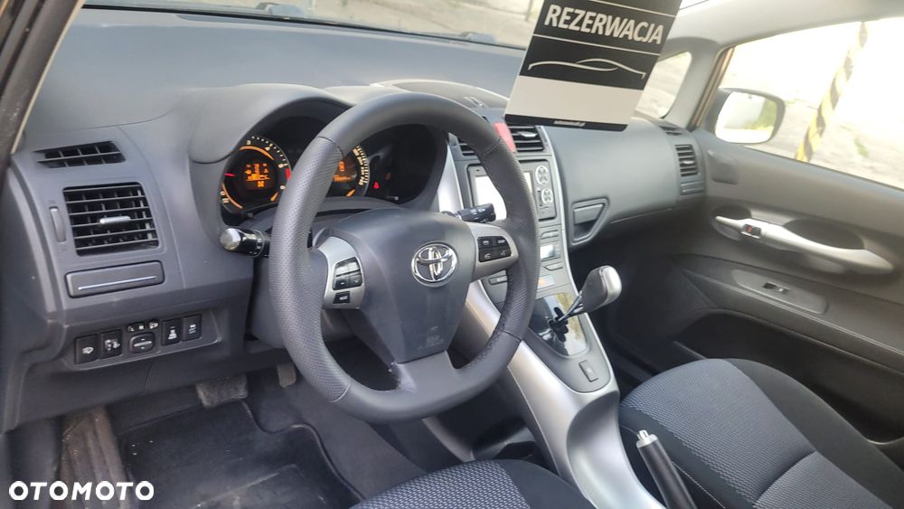 Toyota Auris 1.4 D-4D Premium MM - 18