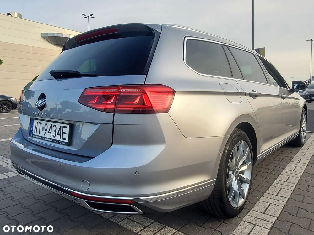 Volkswagen Passat 2.0 TDI EVO Elegance - 13