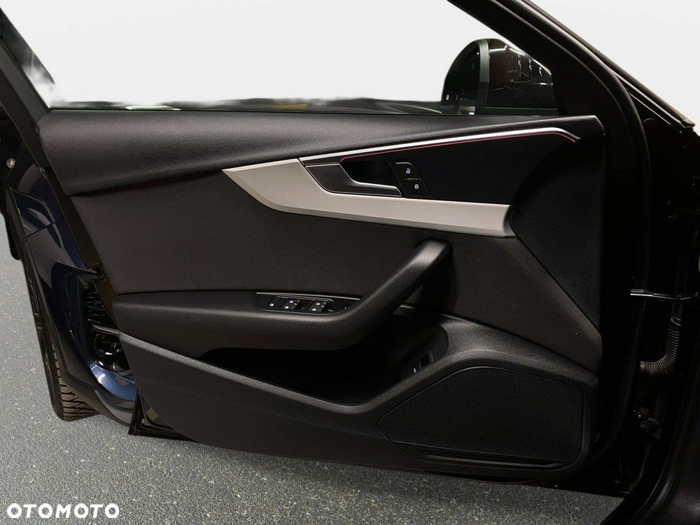 Audi A4 Limousine - 37