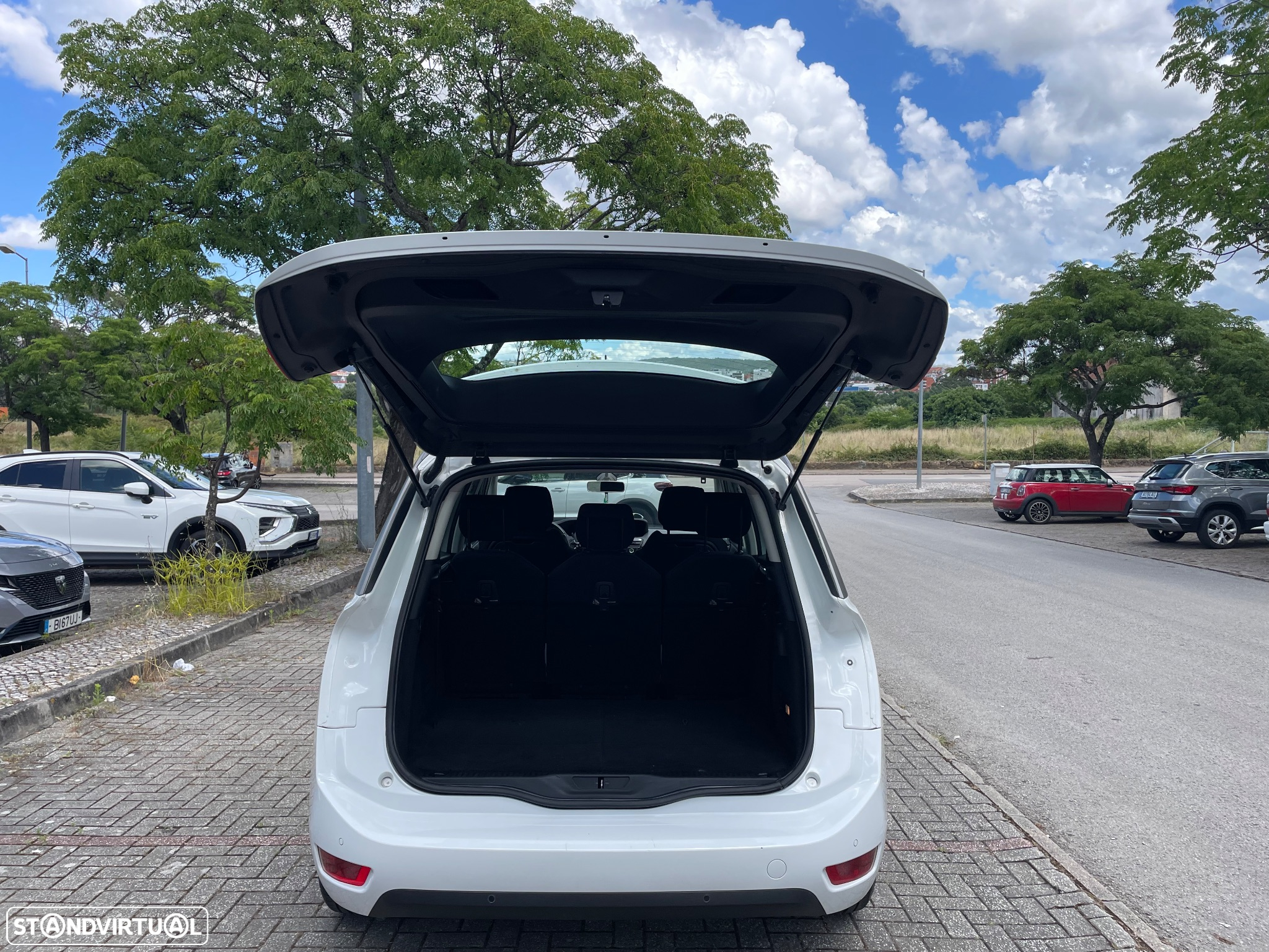 Citroën C4 Grand Picasso 1.6 e-HDi Exclusive - 18