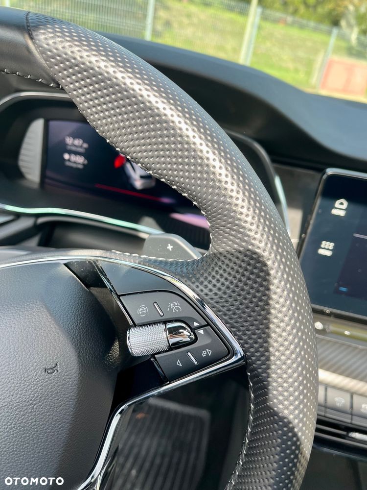 Skoda Octavia 2.0 TDI RS DSG - 13