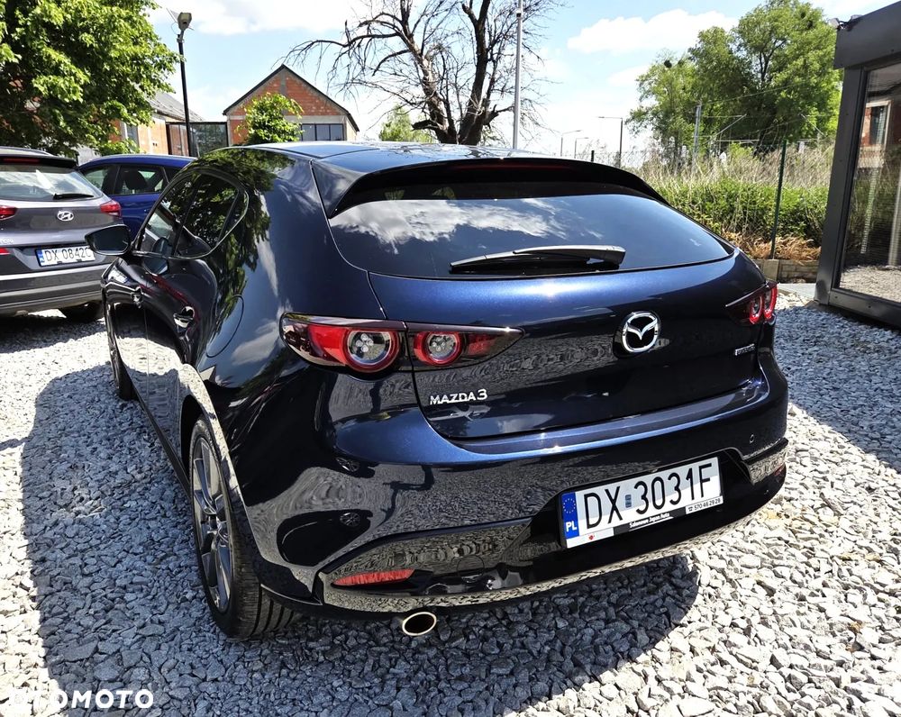 Mazda 3 2.0 mHEV Hikari - 16