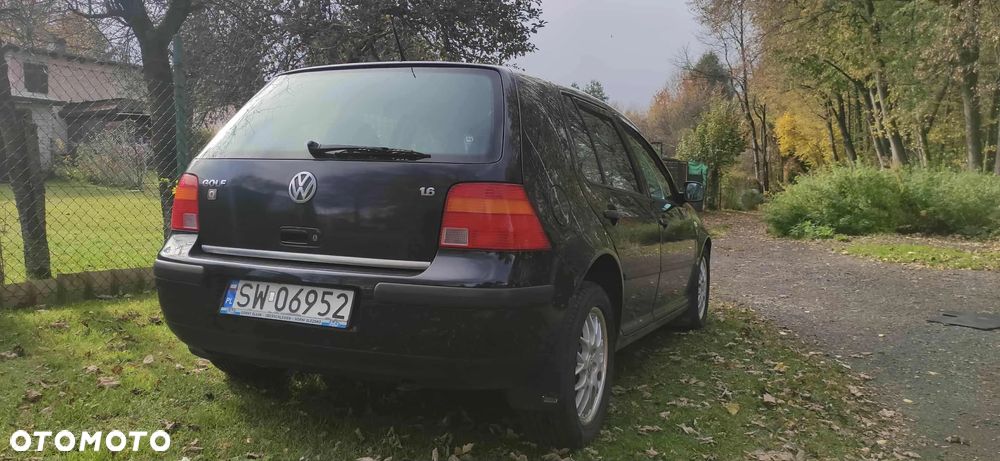 Volkswagen Golf IV 1.6 Q - 2