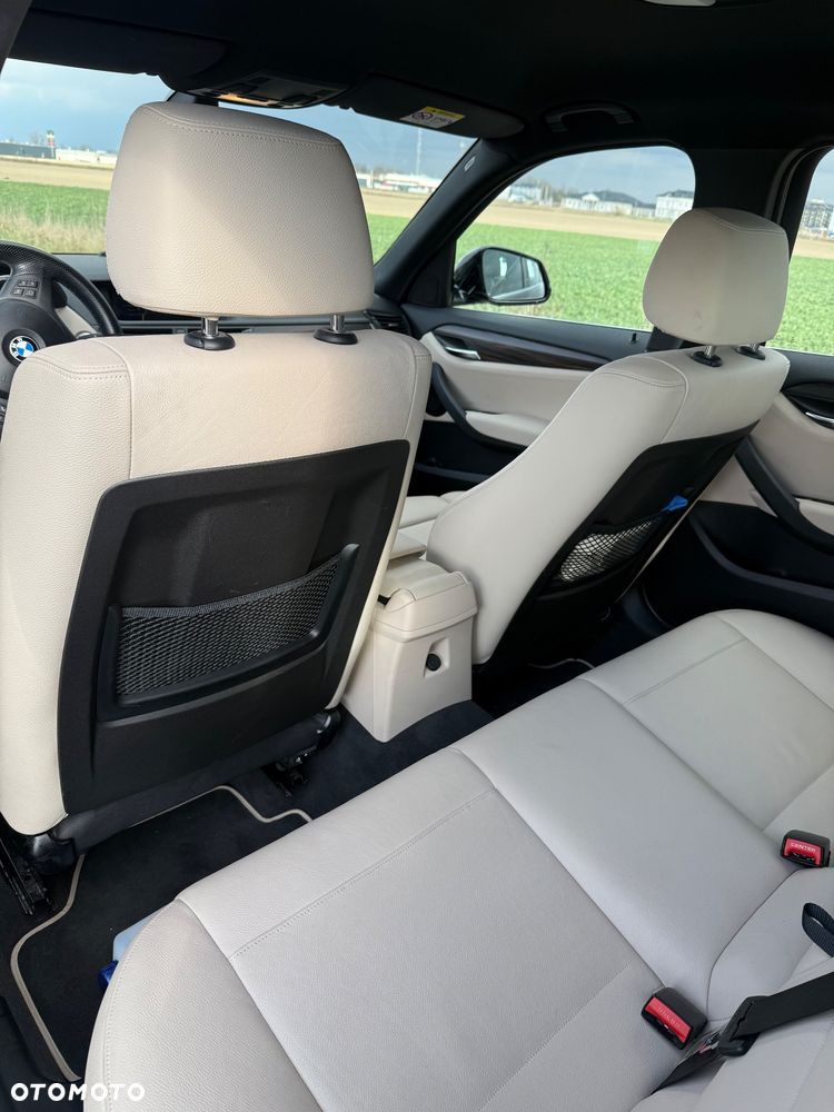 BMW X1 xDrive20i xLine - 38