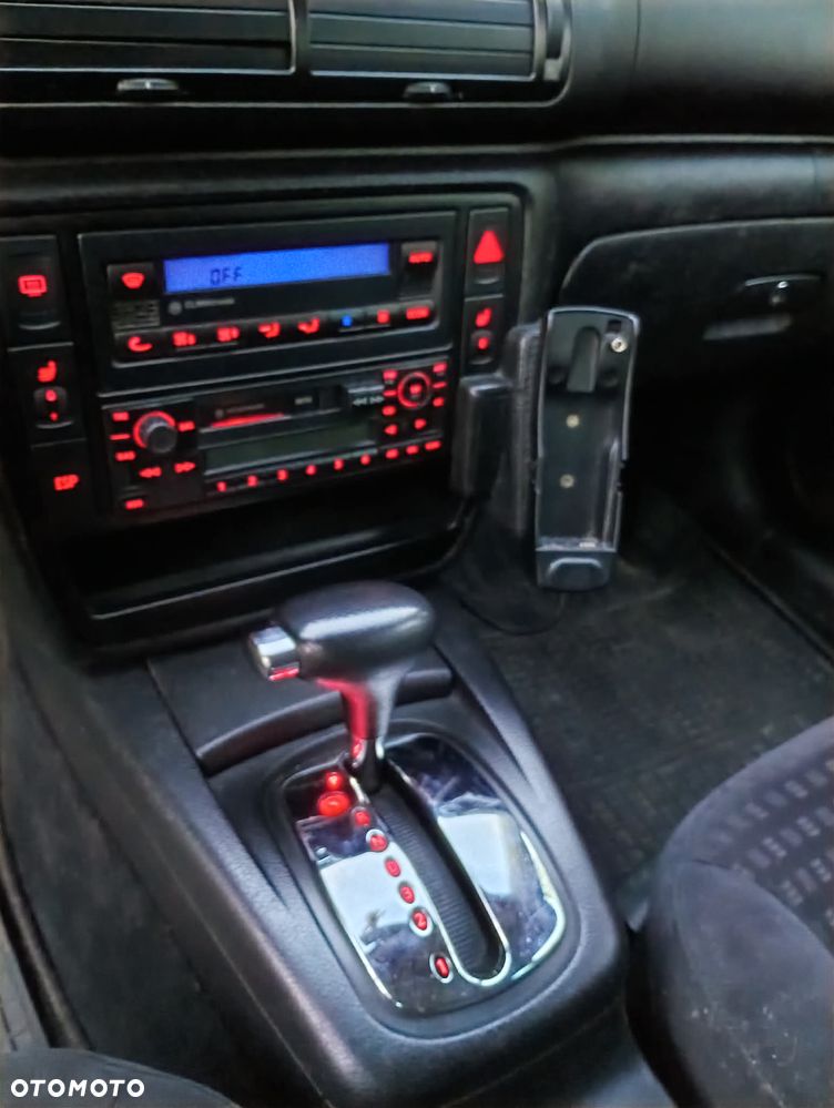 Volkswagen Passat 1.9 TDI Basis - 20