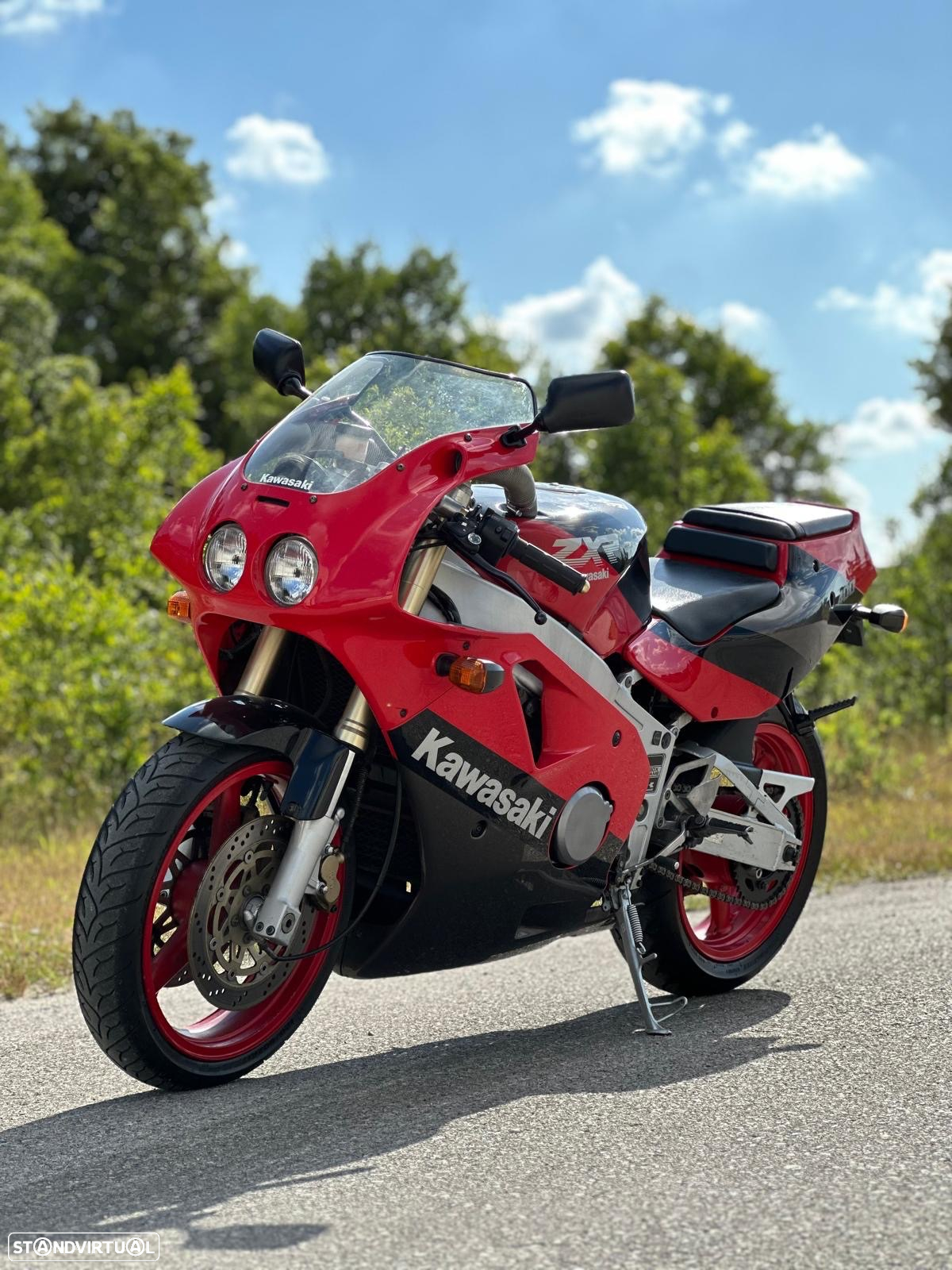 Kawasaki ZRX ZXR 400 - 2