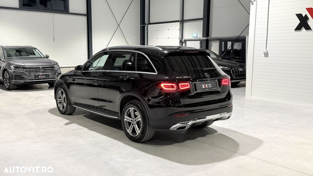 Mercedes-Benz GLC 300 e 4Matic 9G-TRONIC - 4