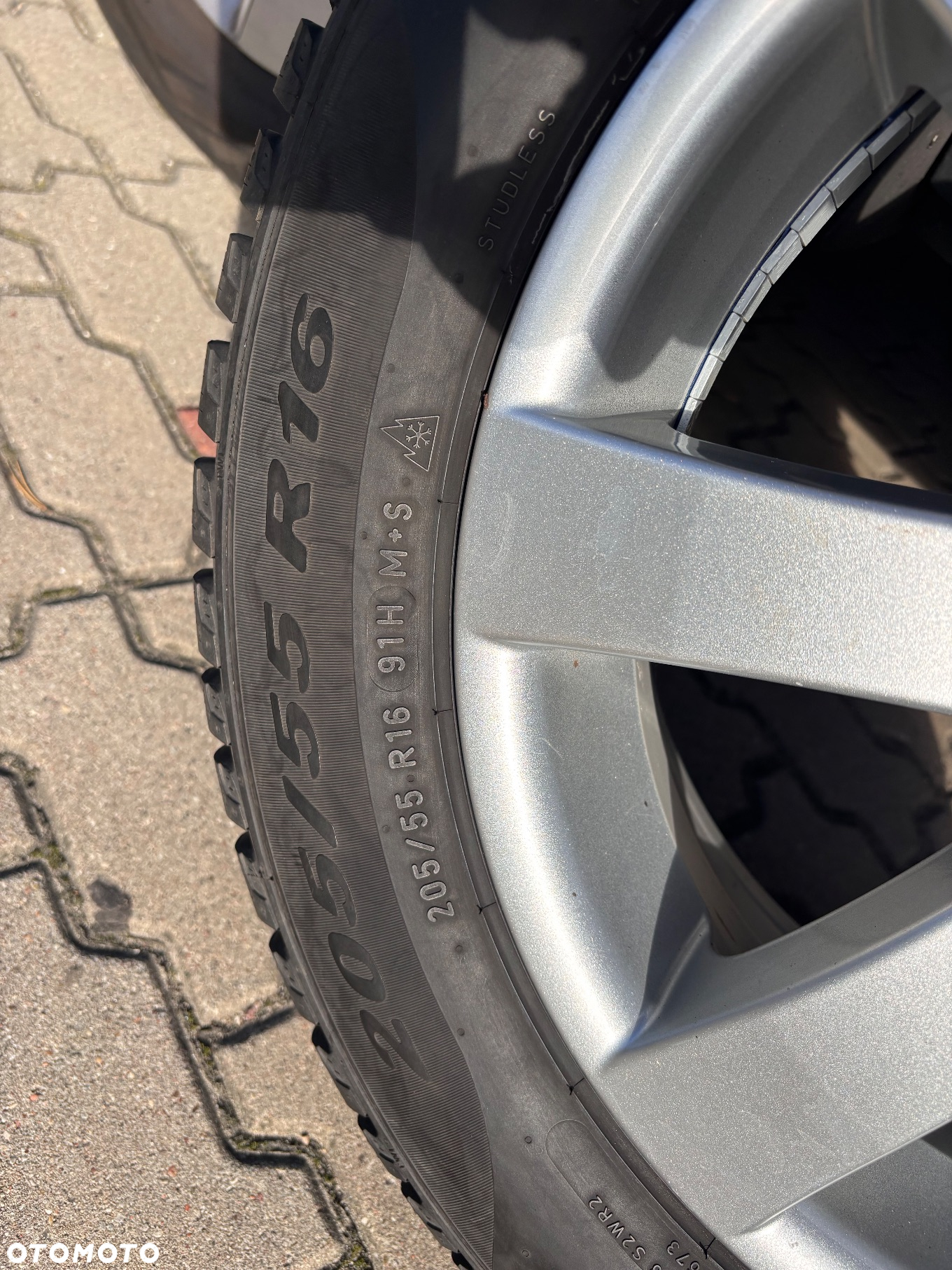 Alufelgi z oponami zimowymi Pirelli 16 - 3