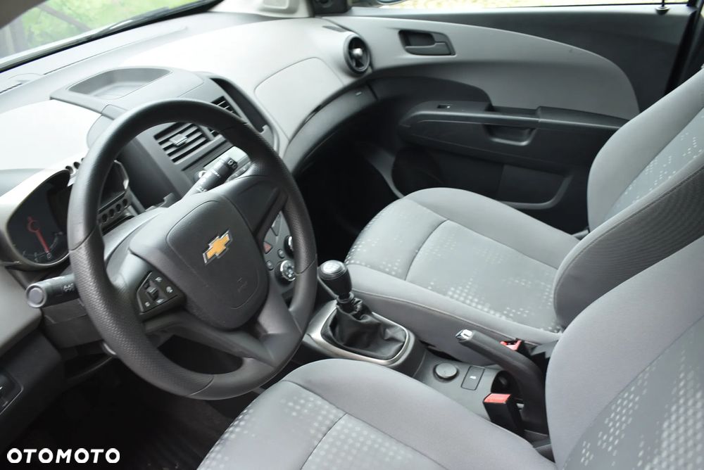 Chevrolet Aveo 1.2 LS+ - 11
