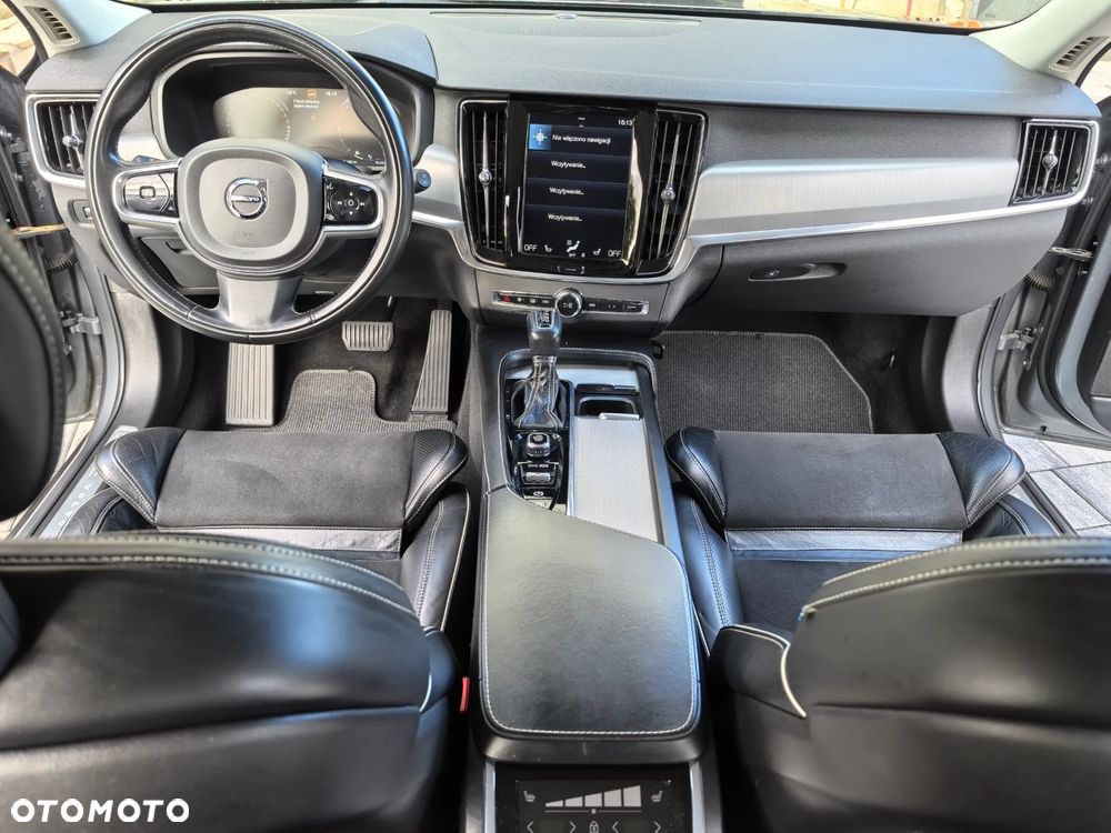 Volvo V90 D4 Momentum Pro - 10