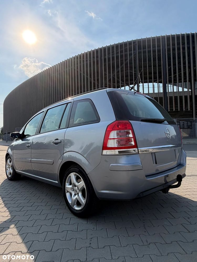 Opel Zafira 1.8 Essentia - 3