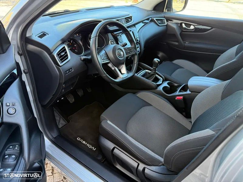 Nissan Qashqai 1.5 dCi N-Connecta J18+Led - 13