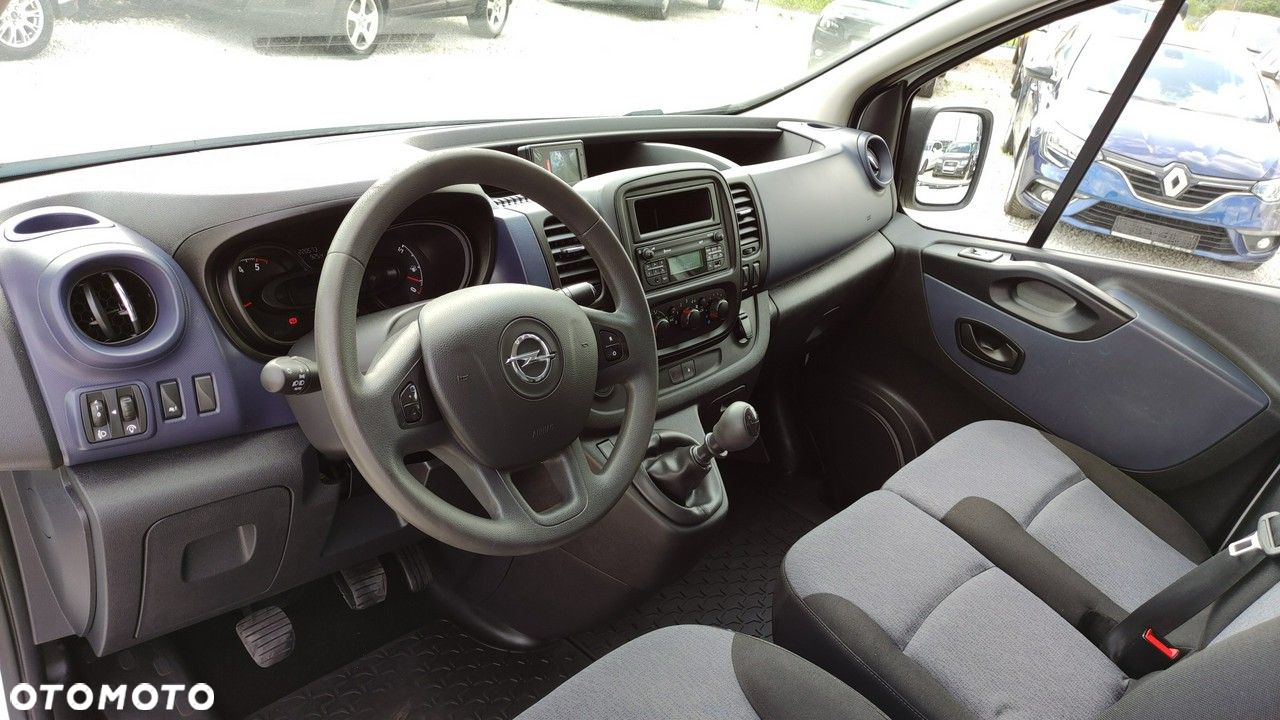 Opel Vivaro - 26