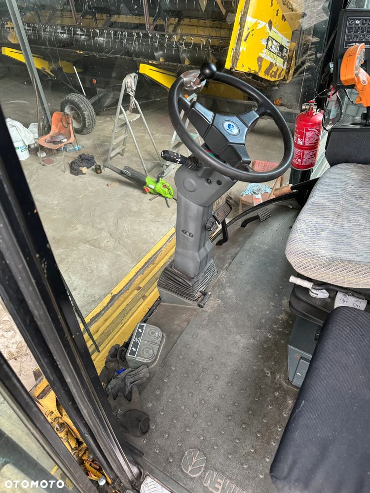 New Holland TX 66 - 8