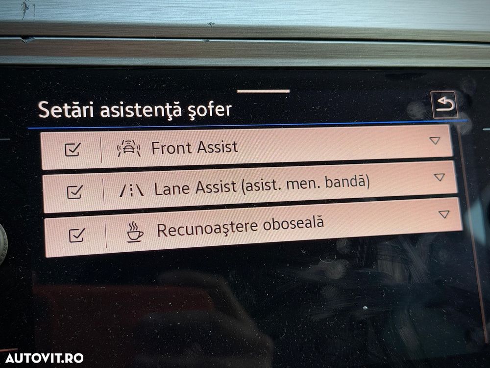 Volkswagen Passat 2.0 TDI SCR DSG Elegance - 26