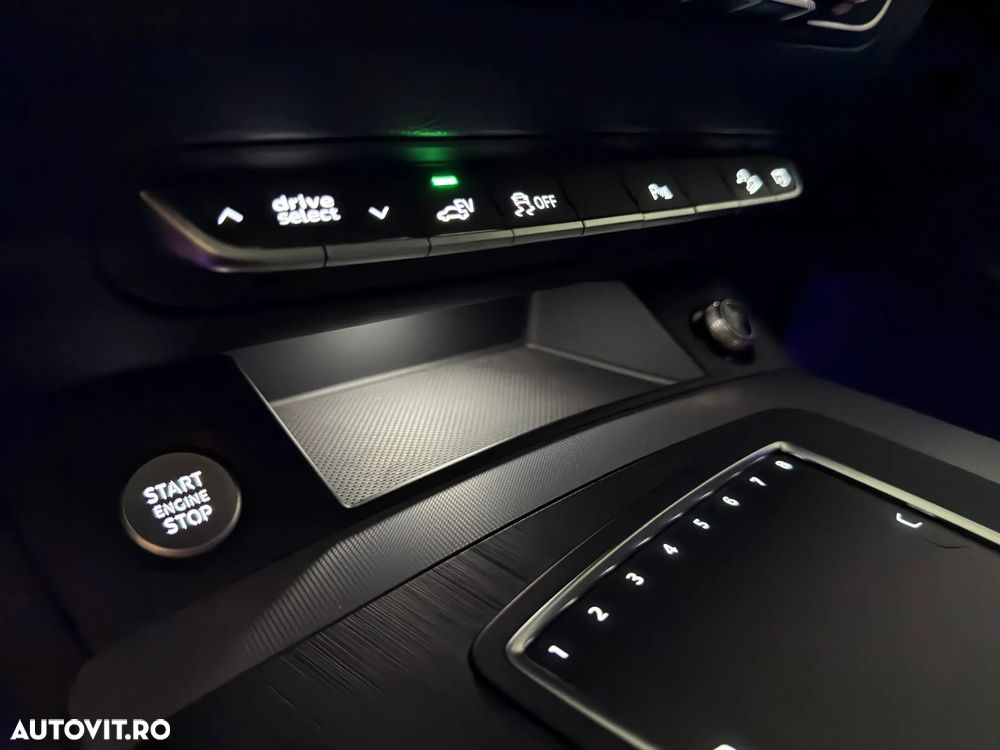 Audi Q5 50 TFSIe quattro S tronic S line - 33