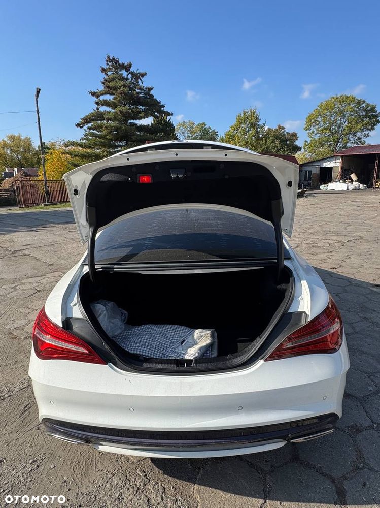Mercedes-Benz CLA 250 4-Matic AMG Line - 4