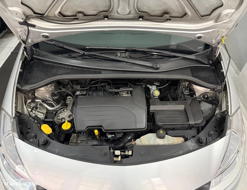 Renault Clio 1.2 16V Confort - 39