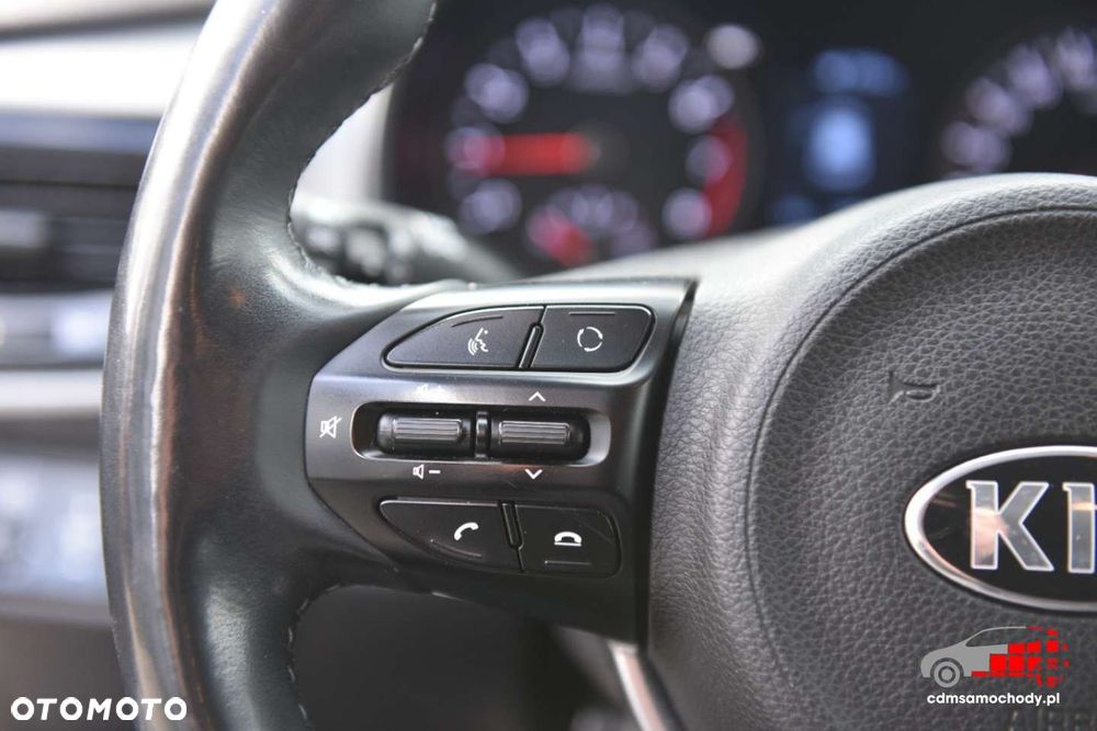 Kia Stonic - 33