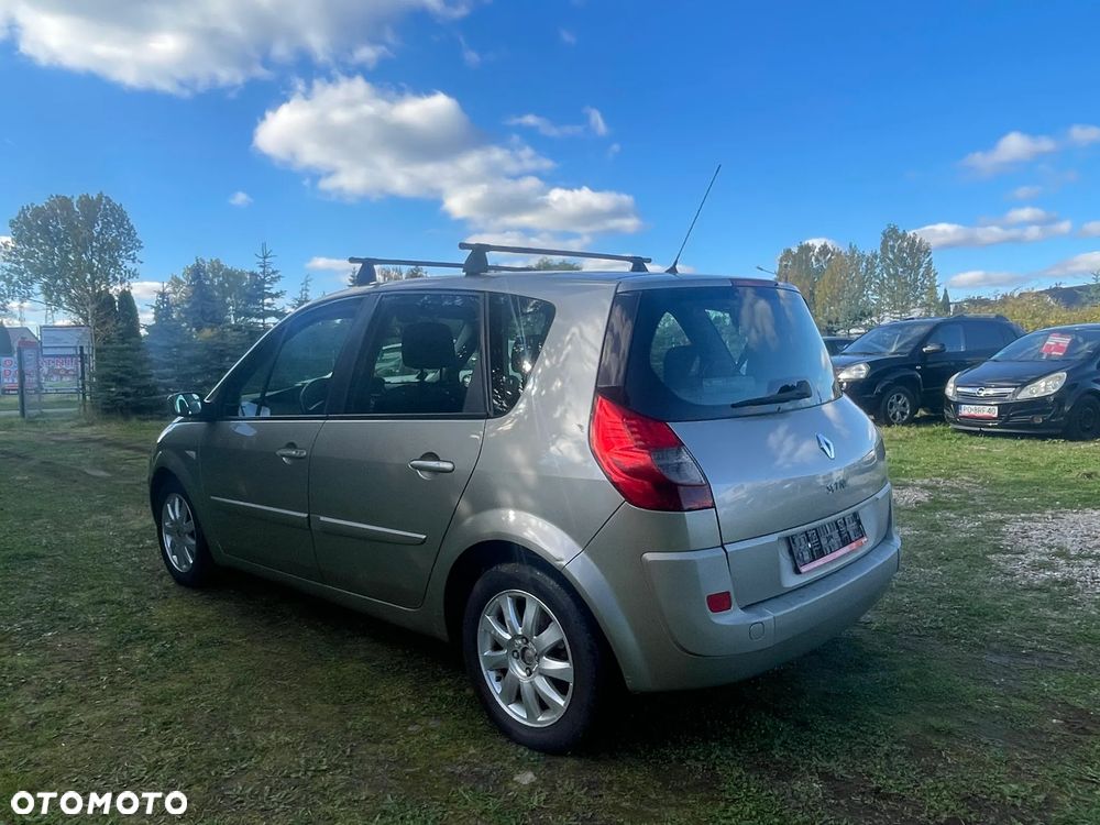 Renault Scenic 1.5 dCi Emotion - 5