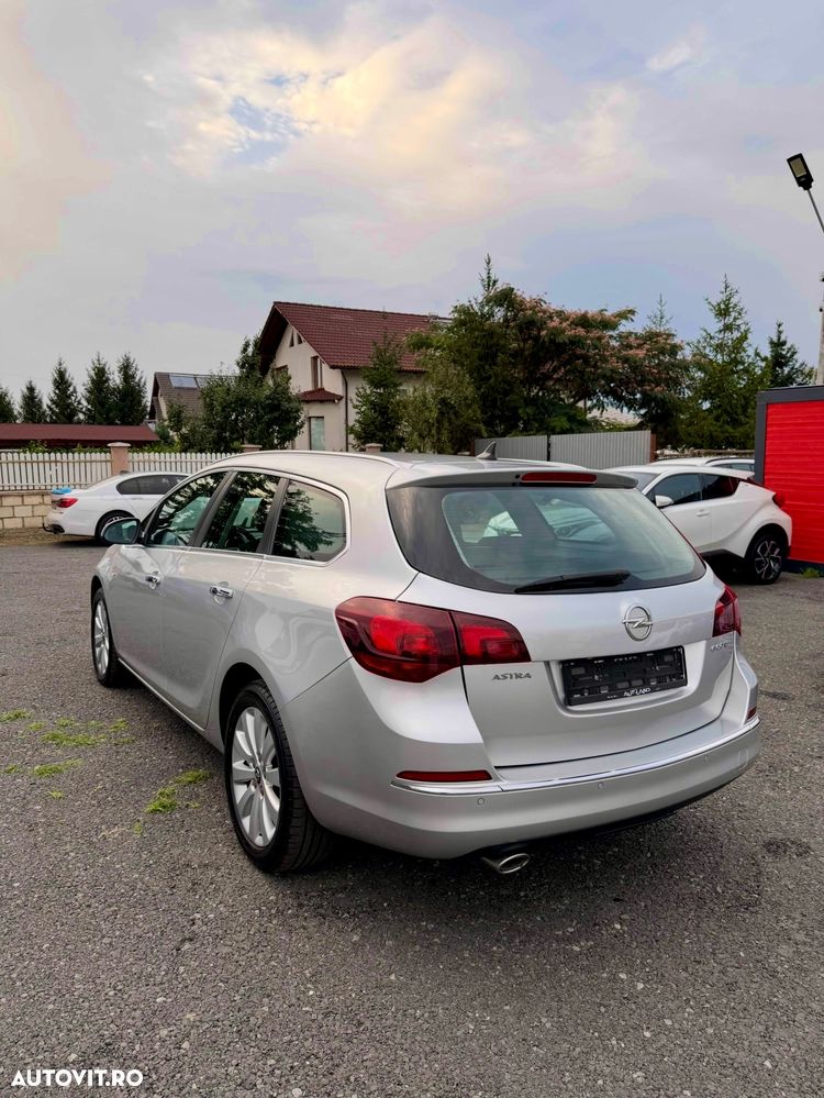 Opel Astra 2.0 CDTI DPF Sport - 3