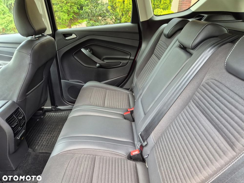 Ford Kuga - 8