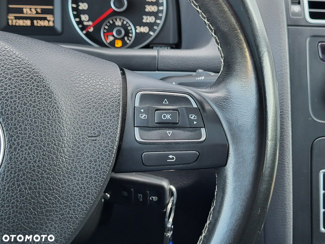 Volkswagen Touran - 26