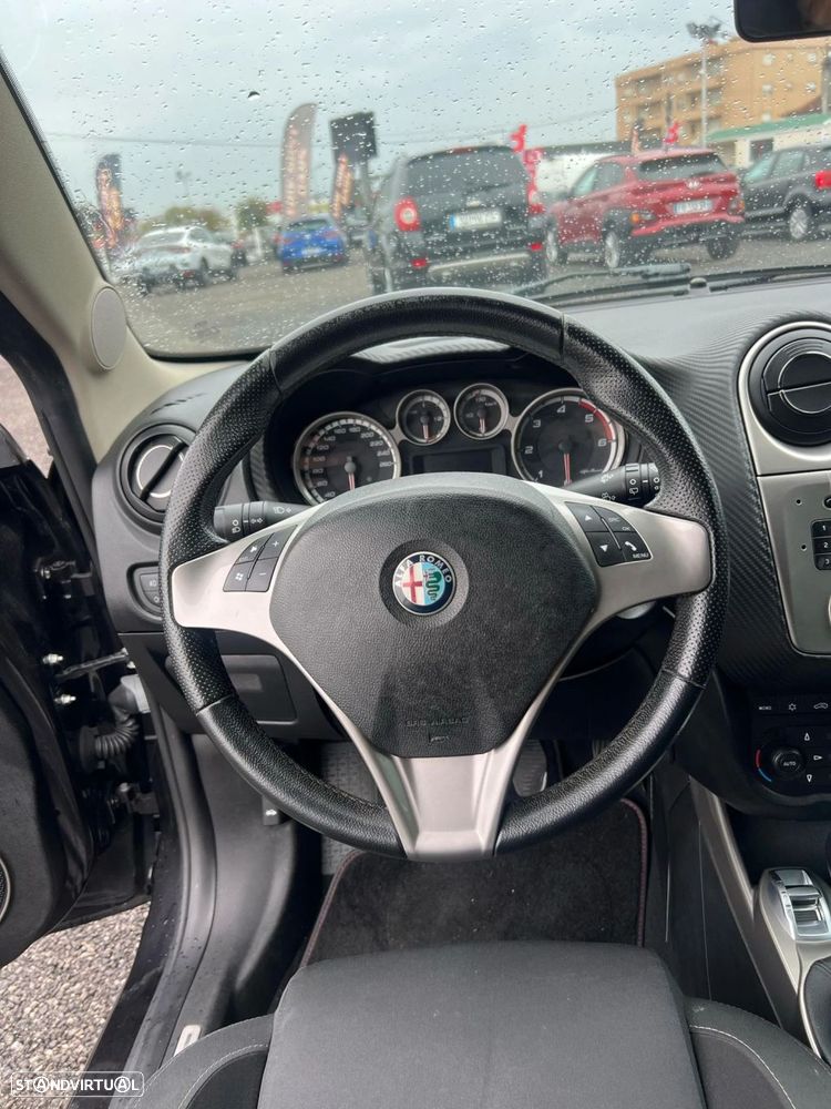 Alfa Romeo MiTo 1.3 JTD Distinctive - 17