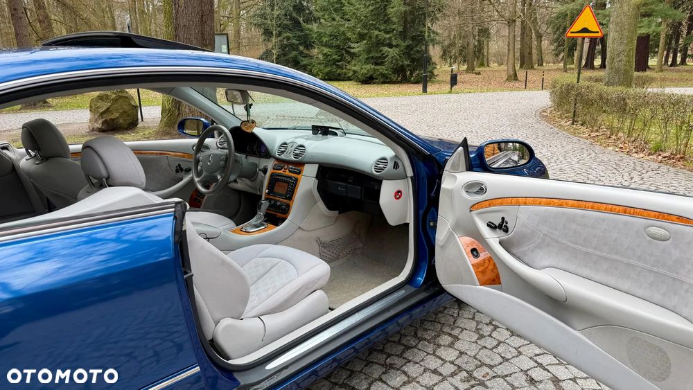 Mercedes-Benz CLK - 6