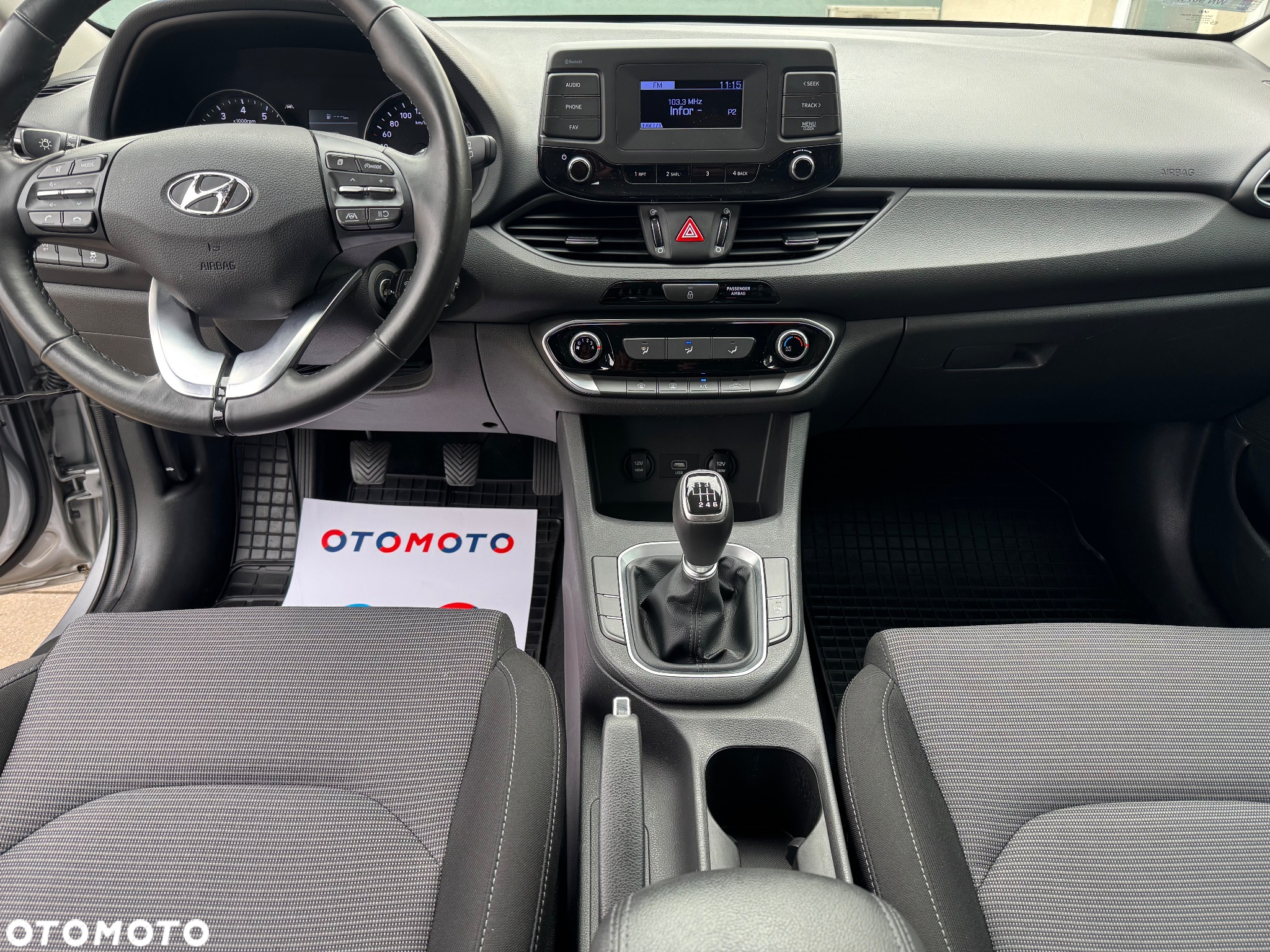 Hyundai i30 1.5 DPI Classic + - 14