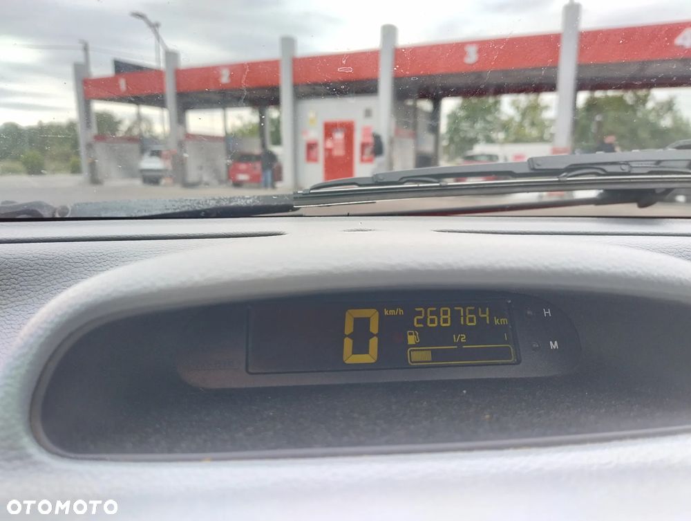 Renault Twingo 1.2 16V Expression - 11