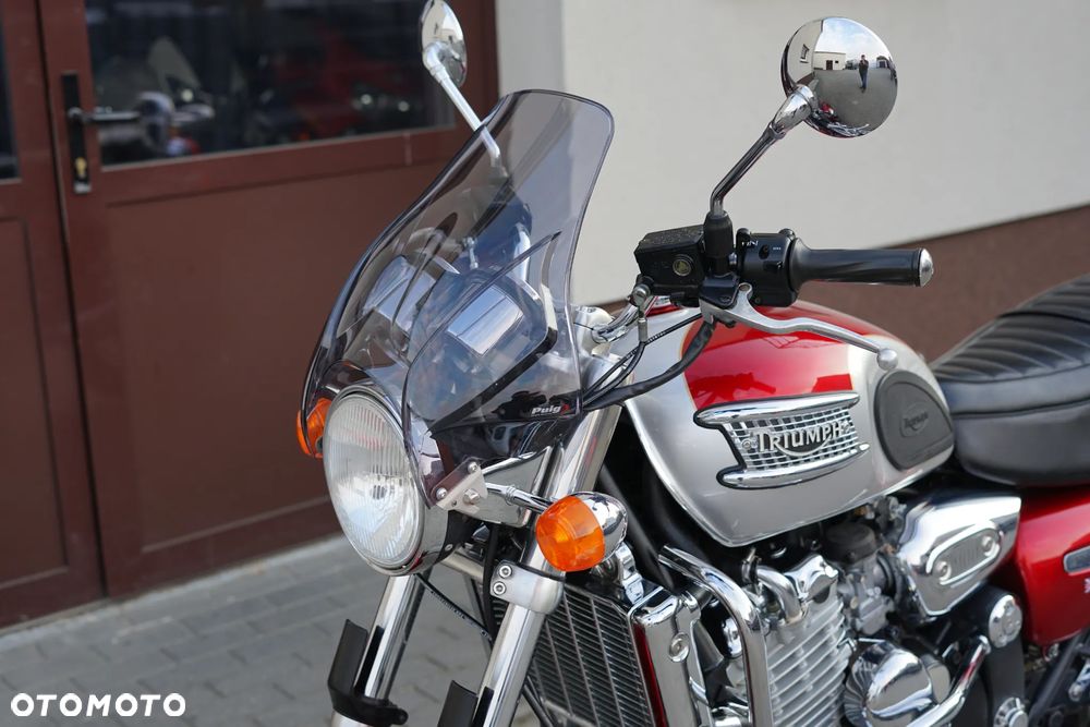 Triumph Thunderbird - 32