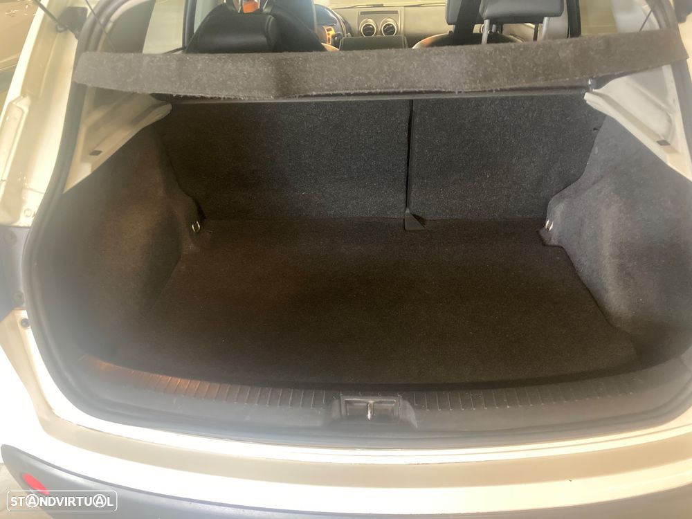 Nissan Qashqai 1.6 dCi Tekna Premium 18 360 S&S - 17