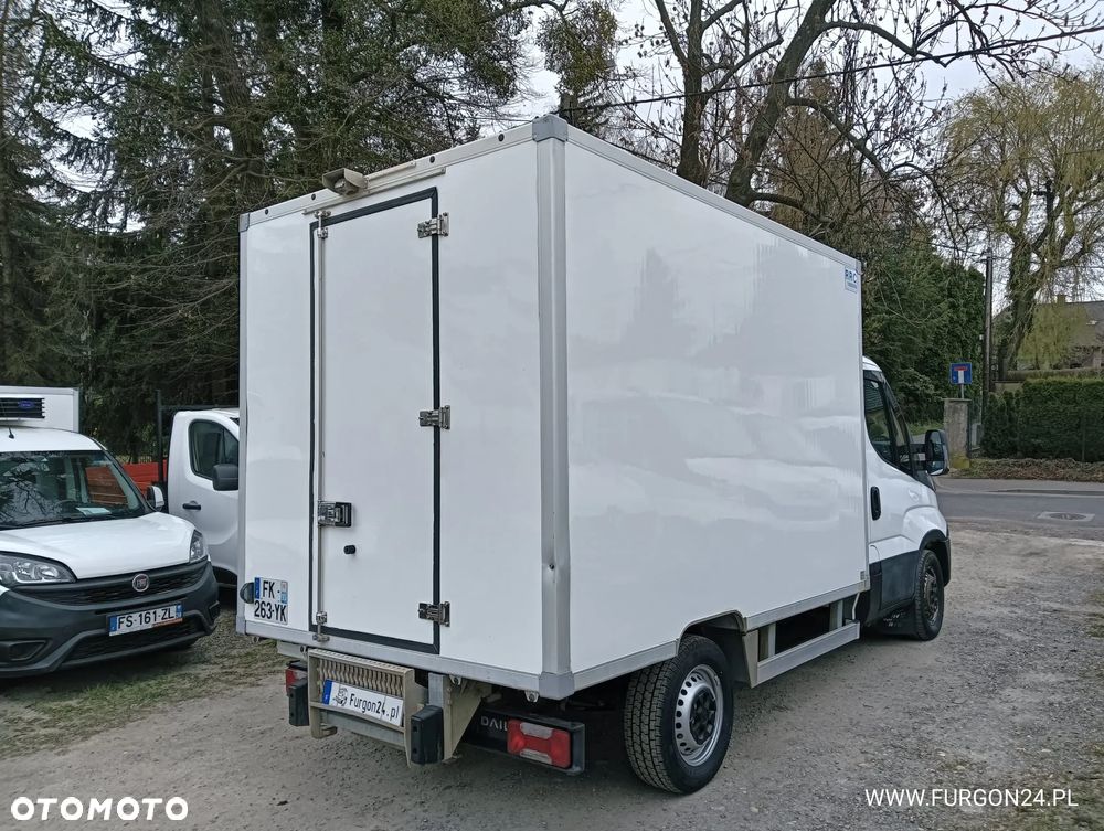 Iveco RAMA DO ZABUDOWY NR 906 - 4