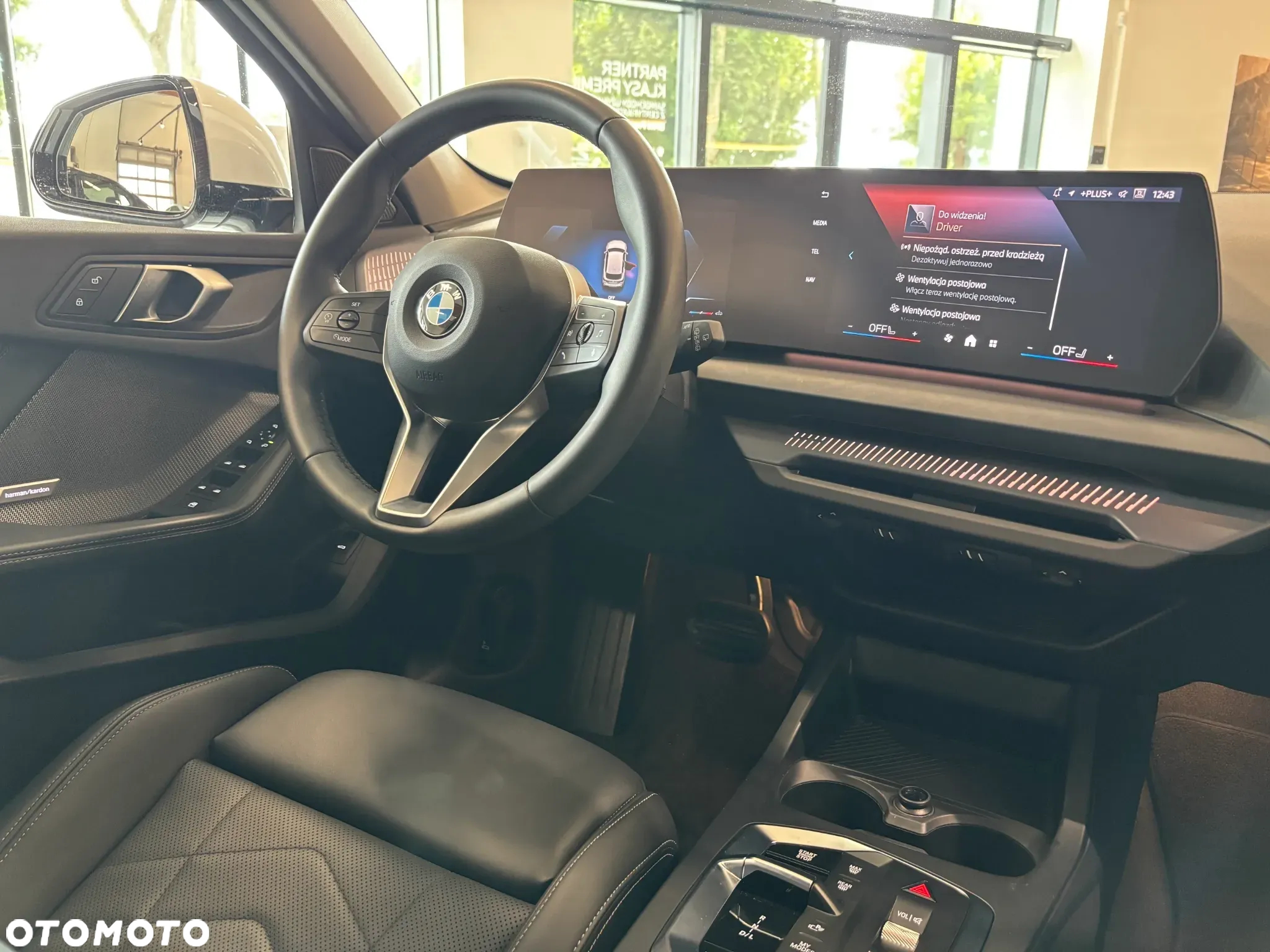 BMW Seria 1 120i - 8