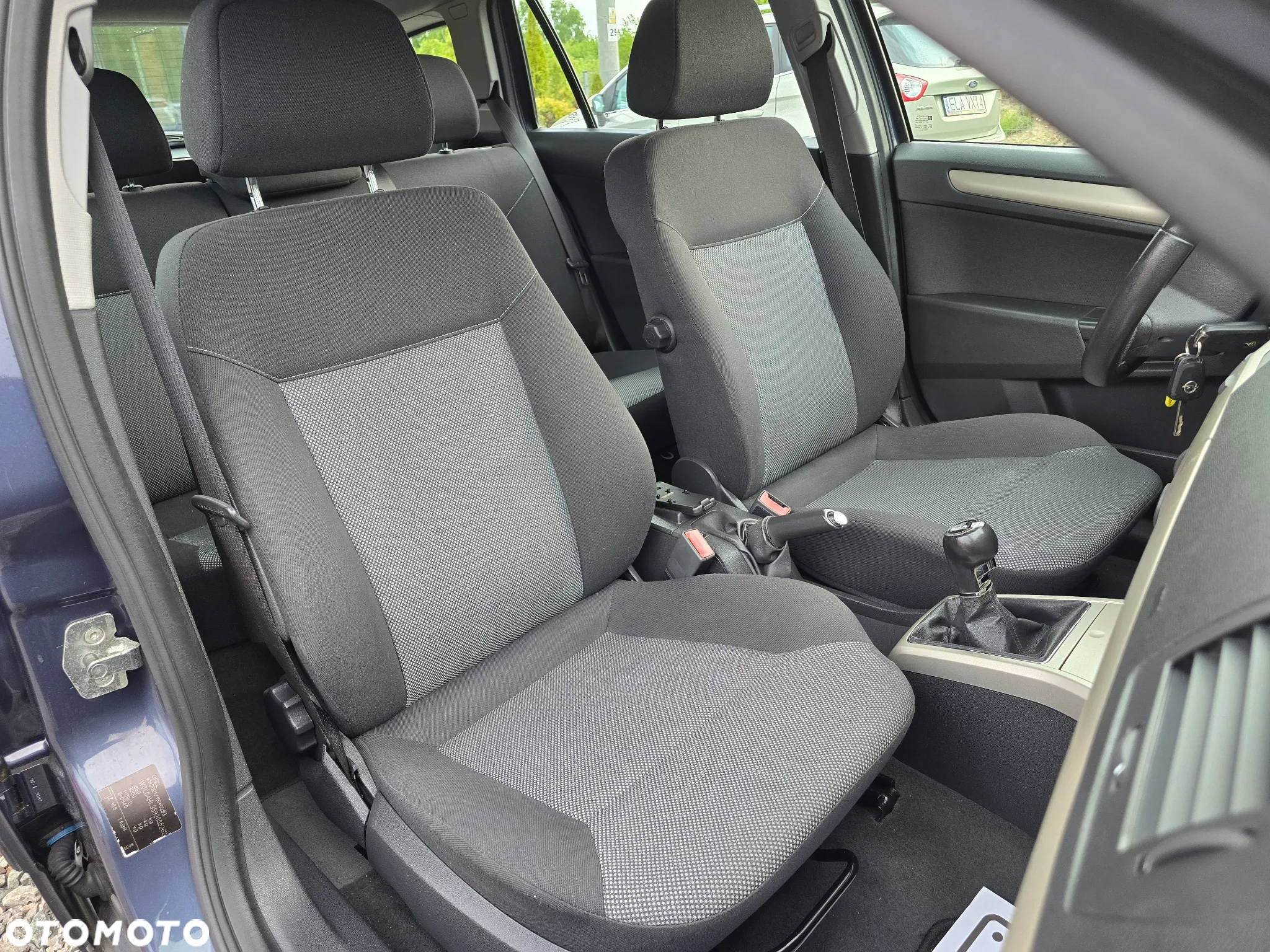 Opel Astra 1.6 Caravan Sport - 20