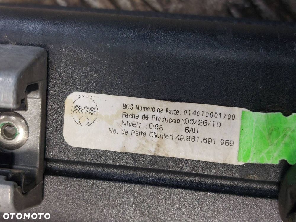 ROLETA BAGAŻNIKA VOLKSWAGEN GOLF VI KOMBI 1K9867871A 1K9861691 ID: 236305 - 6