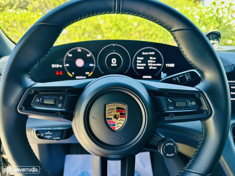 Porsche Taycan Standard - 23