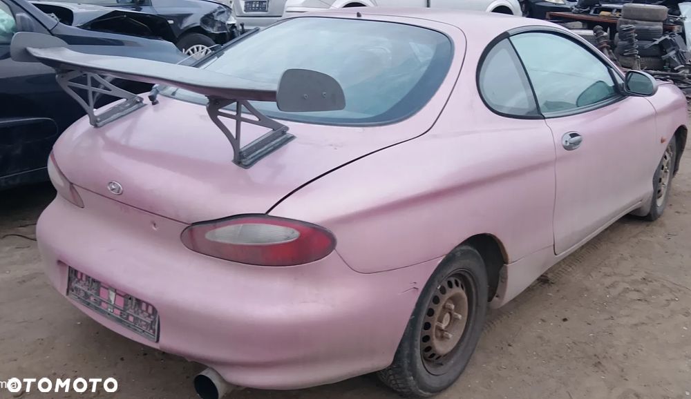 HYUNDAI COUPE 2.0 BENZYNA - 2