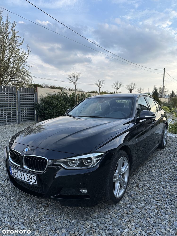 BMW Seria 3 320d xDrive M Sport - 12