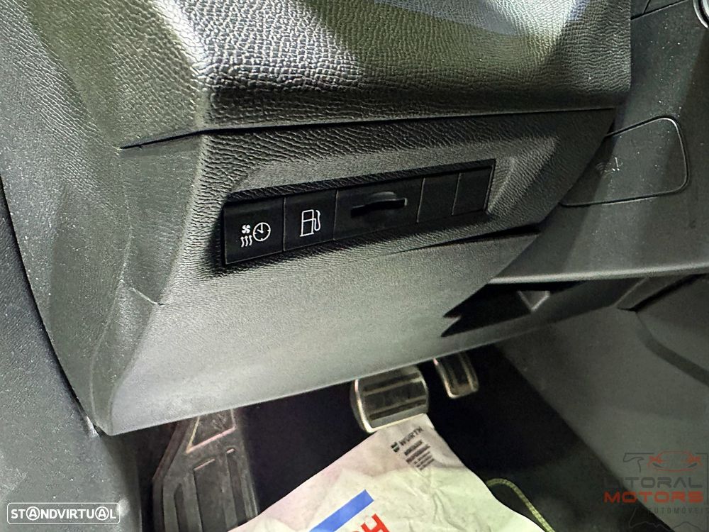 Peugeot 308 1.6 Hybrid GT e-EAT8 - 19