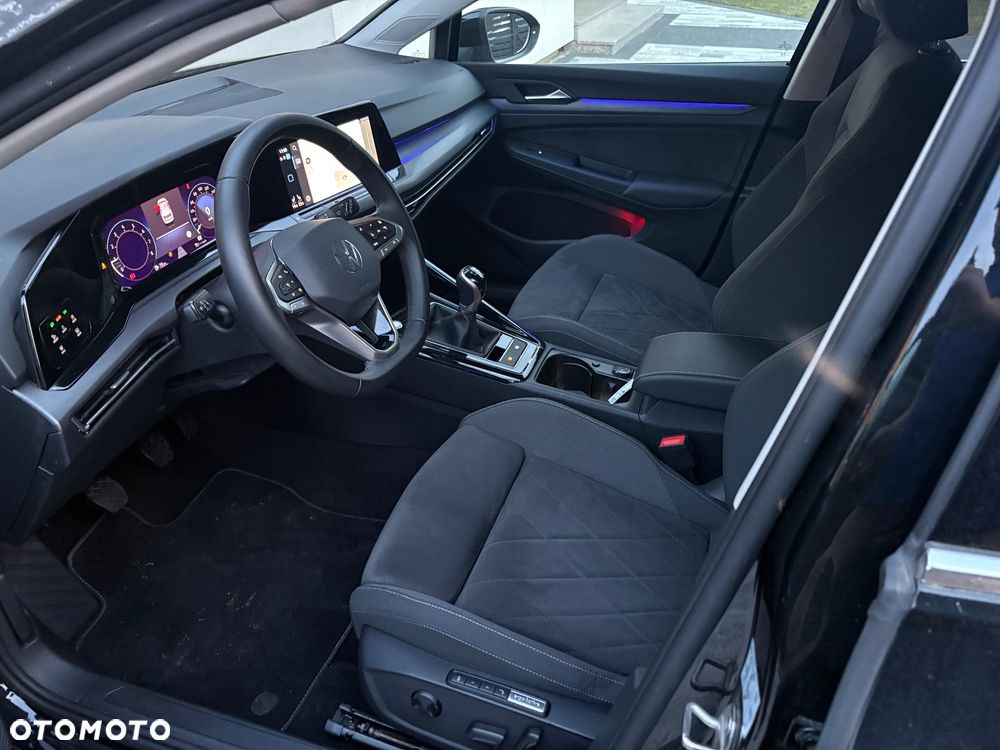 Volkswagen Golf - 23