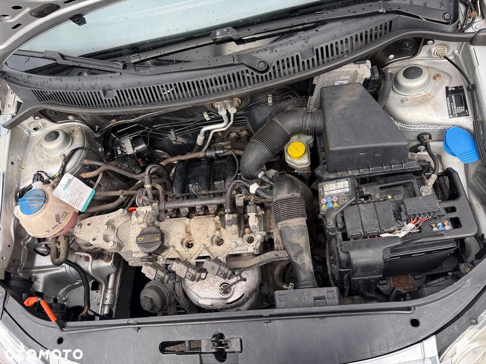 Volkswagen Polo 1.2 MATCH - 13