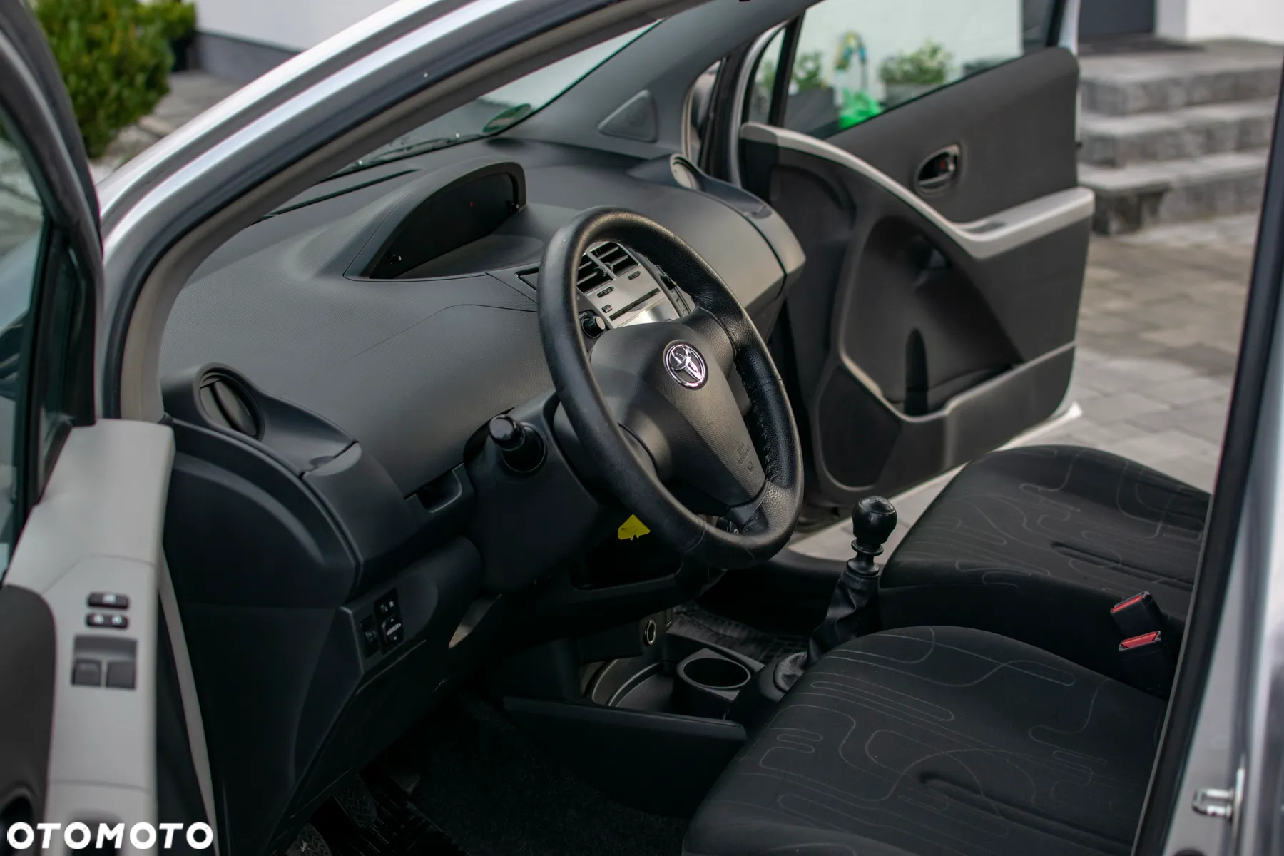 Toyota Yaris - 40