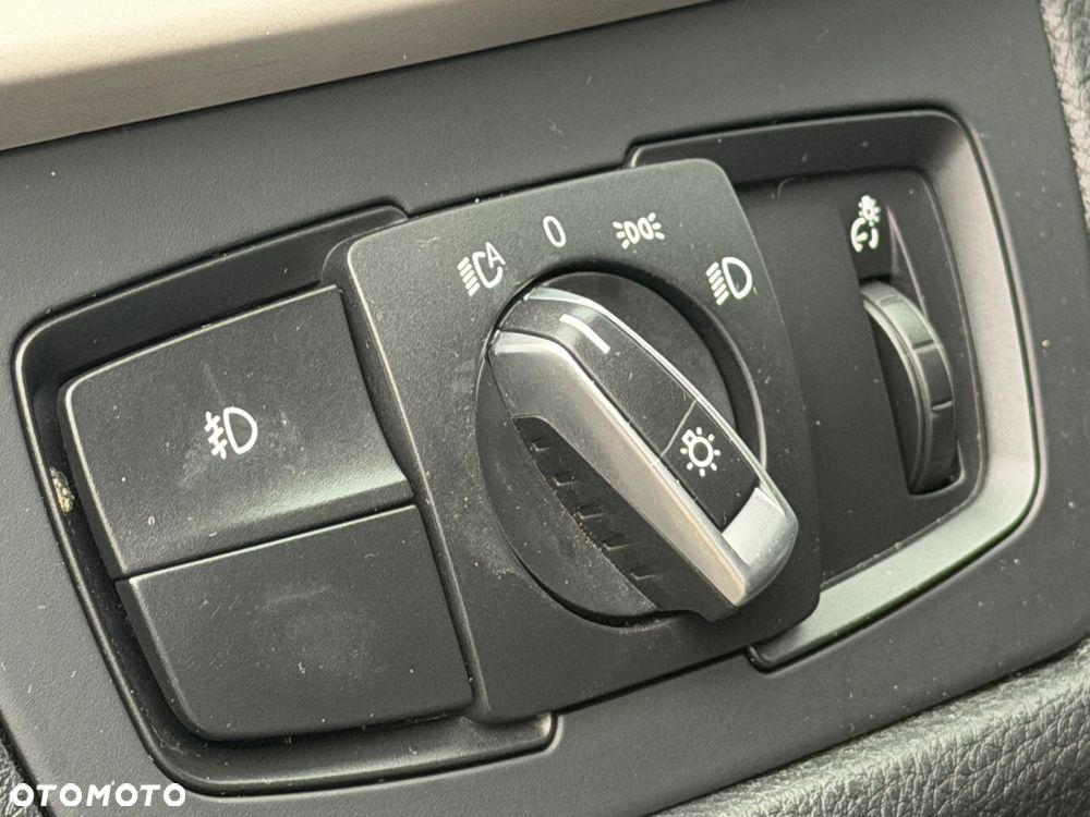 BMW Seria 3 - 25