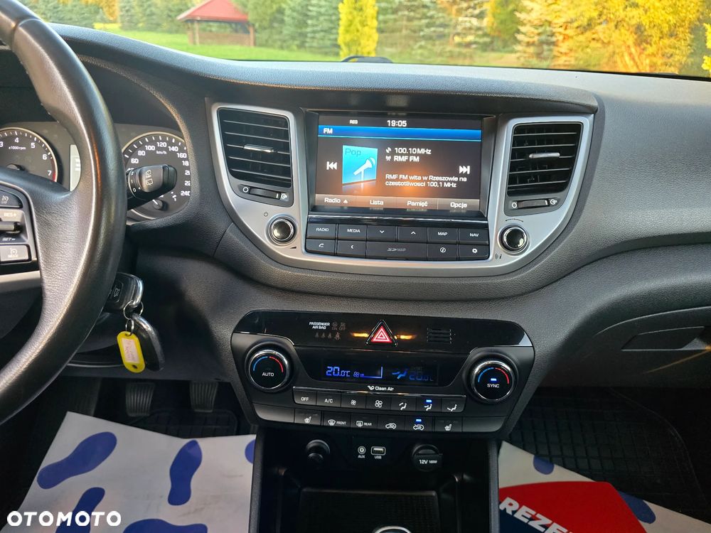 Hyundai Tucson 1.6 GDI BlueDrive Comfort 2WD - 24