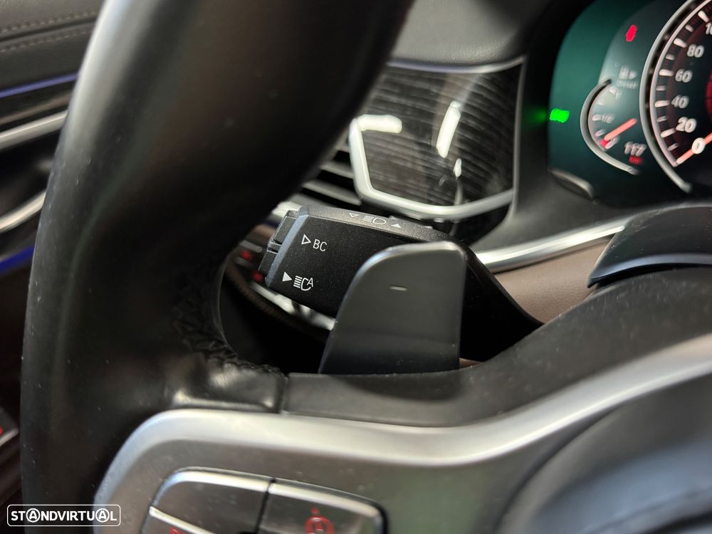 BMW 740 d xDrive Pack M Auto - 28