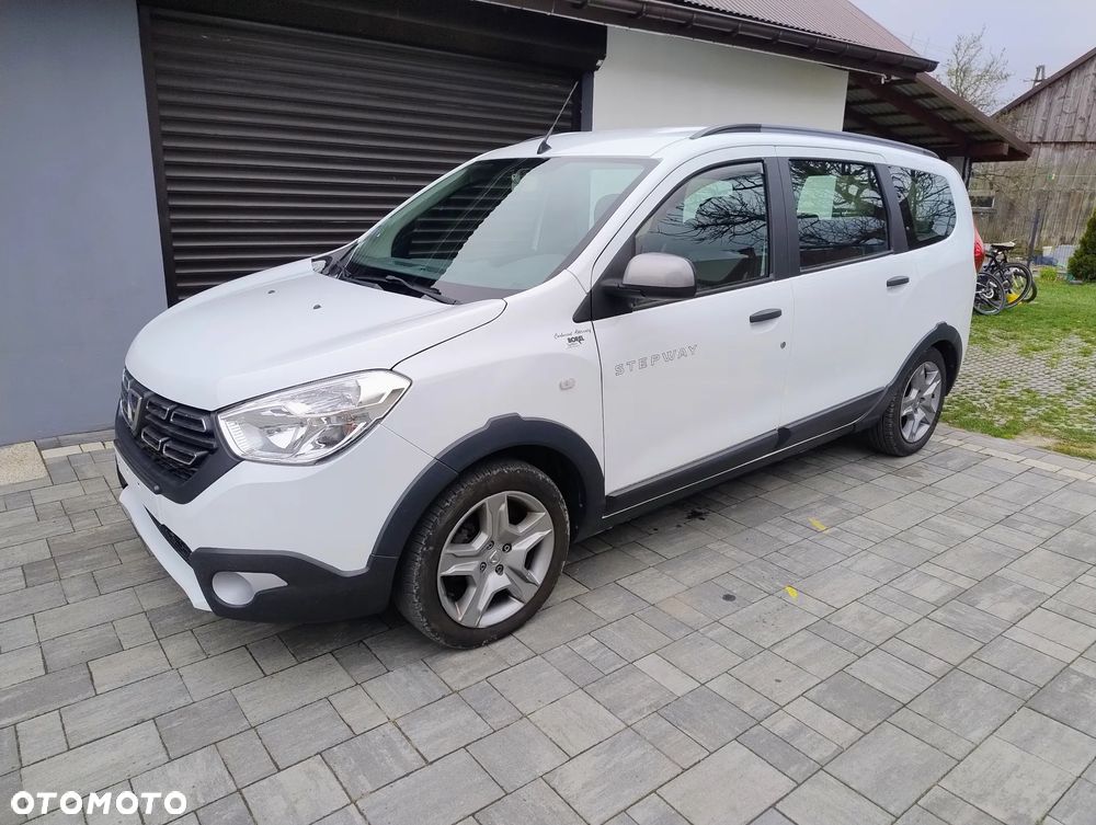 Dacia Lodgy 1.3 TCe Stepway S&S - 1