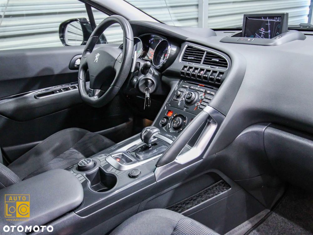 Peugeot 3008 HDi 160 Automatik Allure - 16