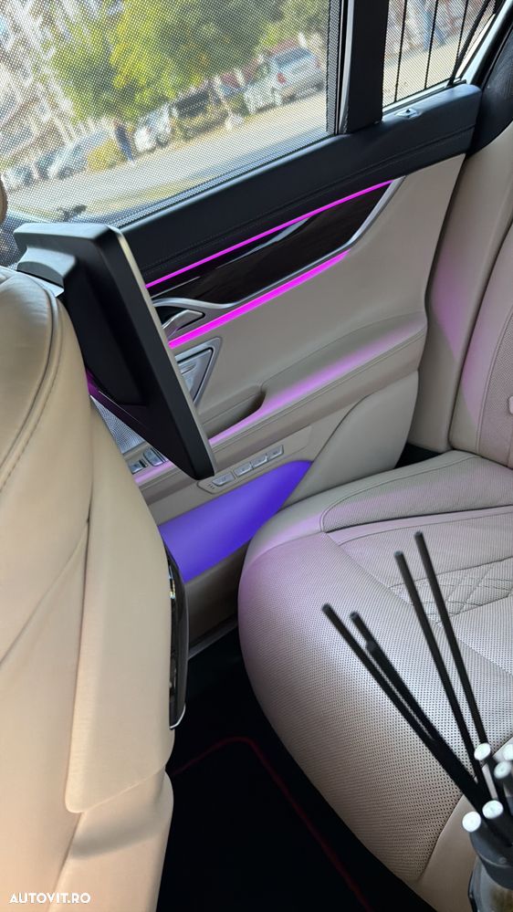 BMW Seria 7 730d - 22